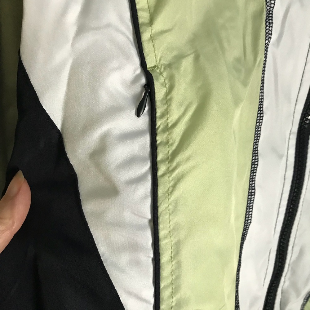 Reversible light jacket - Picture 4 of 7